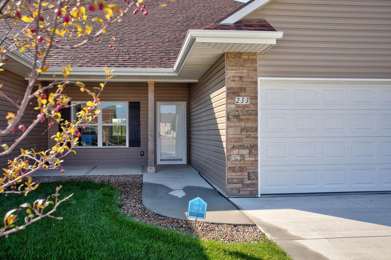233 Wallace Avenue - Photo 1