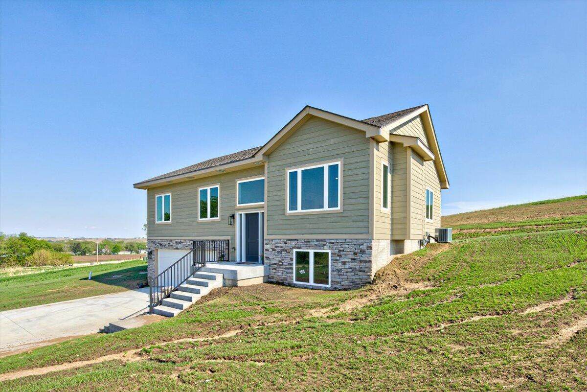 105 Bluegrass Lane - Photo 1