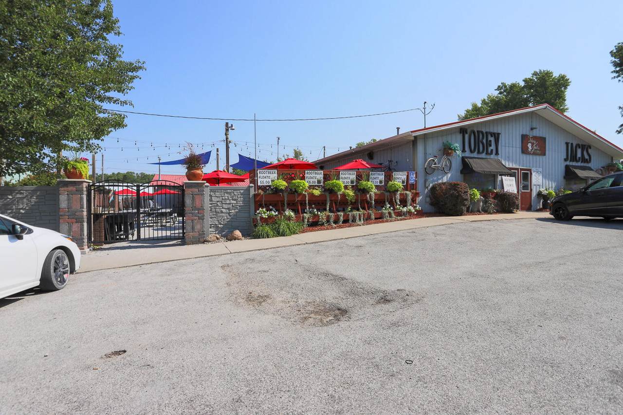 408 Main - Photo 1