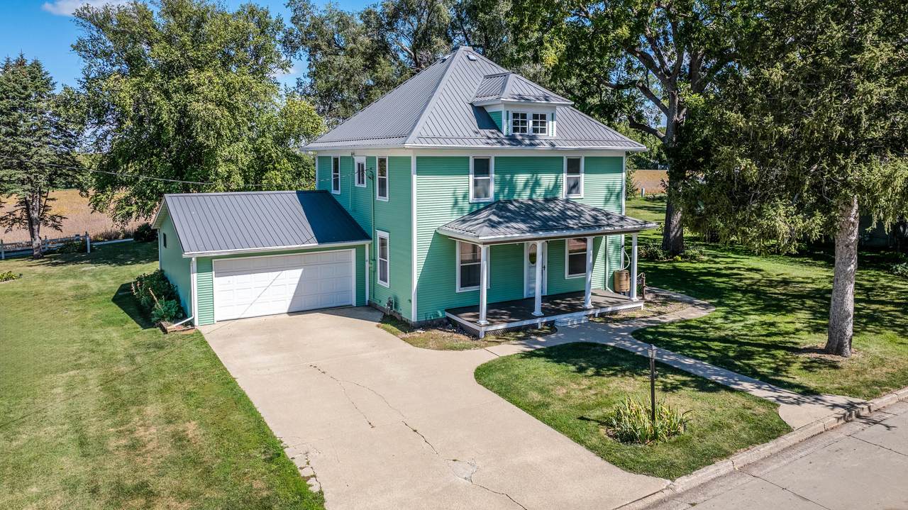 2130 Park - Photo 1