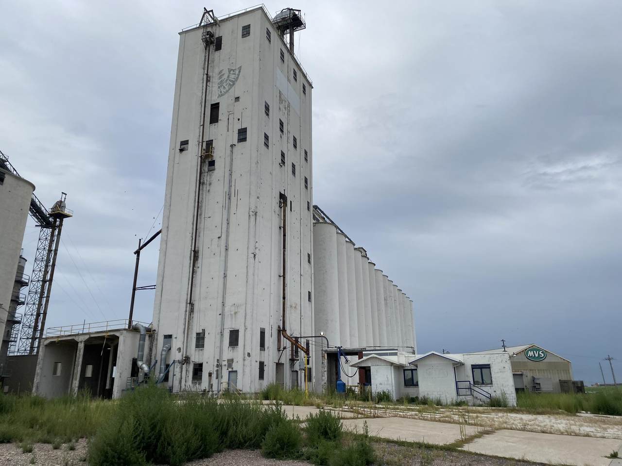 1400 Division - Photo 1