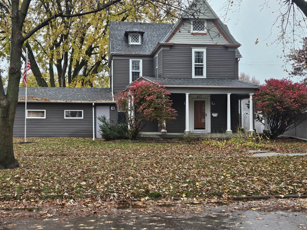 417 15TH - Photo 1