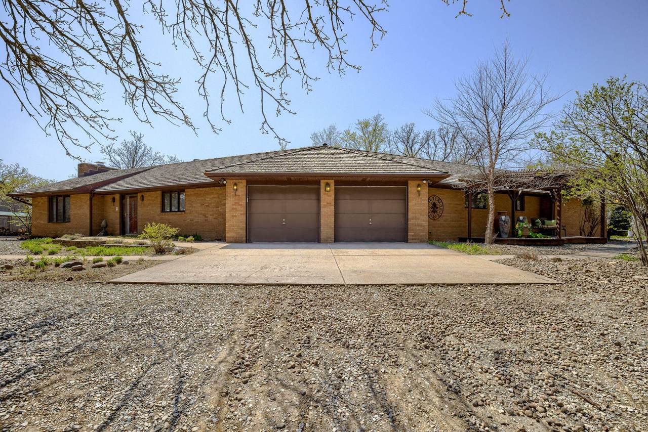 30238 Nixon - Photo 1