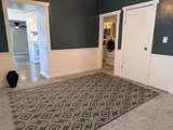 902 West - Photo 11