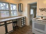 902 West - Photo 14