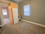 902 West - Photo 9
