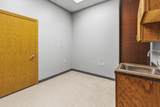 928 Valley View - Photo 13