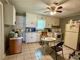 213 Evelyn Street - Photo 9
