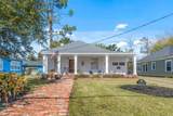 809 Clarence Street - Photo 2