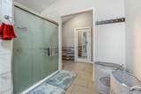 301 Thomson Ave Avenue - Photo 19