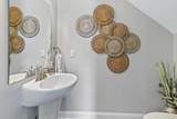 211 Clarence St Street - Photo 12