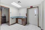 2500 Maplewood Drive - Photo 16