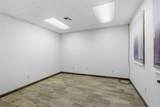 2500 Maplewood Drive - Photo 4