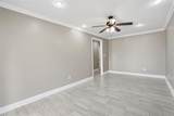 2412 Maplewood Drive - Photo 3