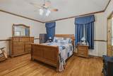 1010 Oak Lane - Photo 9