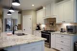 611 Chestnut - Photo 12