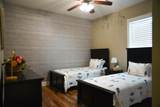 611 Chestnut - Photo 21