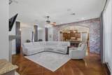 829 Inwood Forest Boulevard - Photo 5