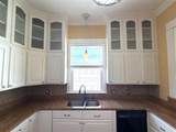 809 Clarence Street - Photo 11