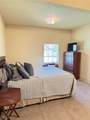 902 Live Oak Street - Photo 3