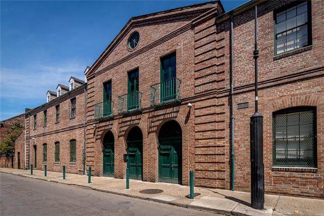1201 Chartres Street - Photo 1