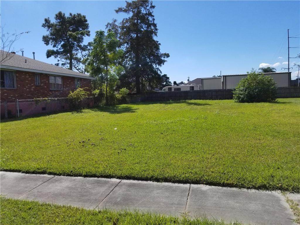 404 Solidell Street - Photo 1