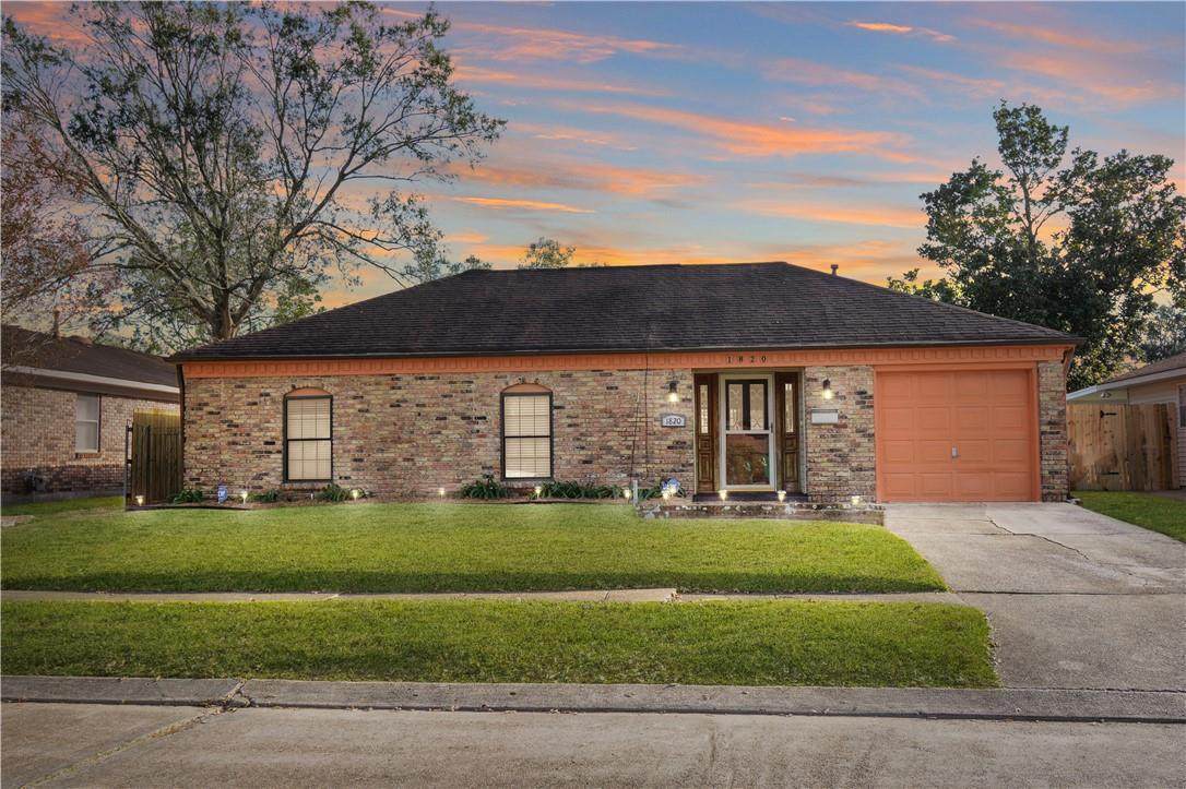 1820 Green Oak Drive - Photo 1
