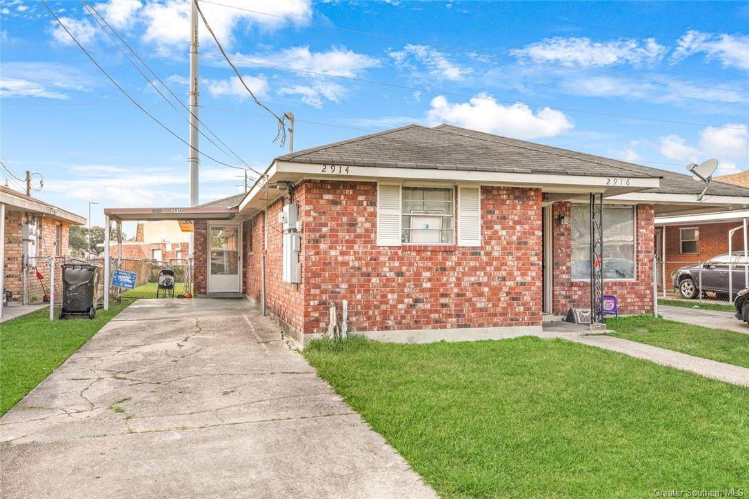 2914 Pakenham Drive - Photo 1