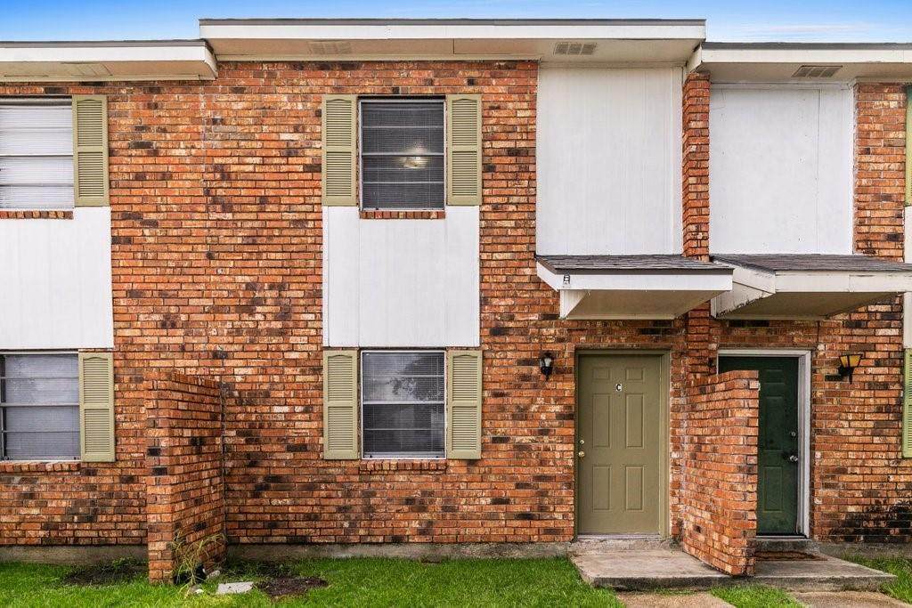 1860 Tallow Wood Drive - Photo 1