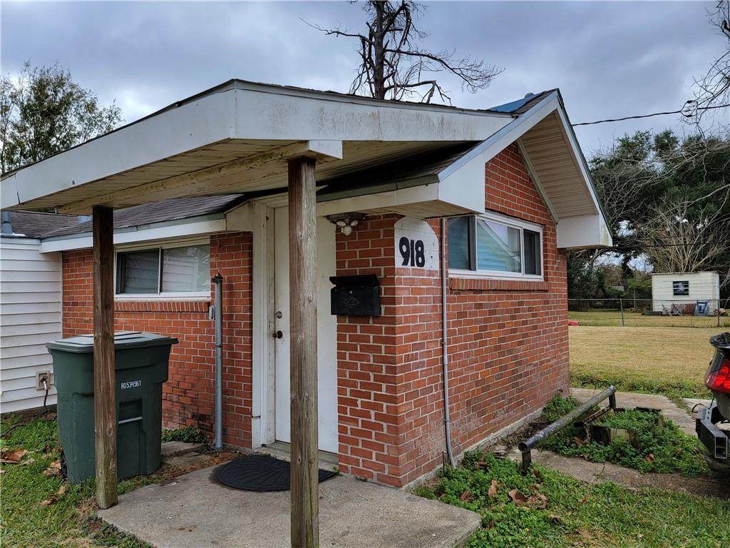 918 Gulf Street - Photo 1