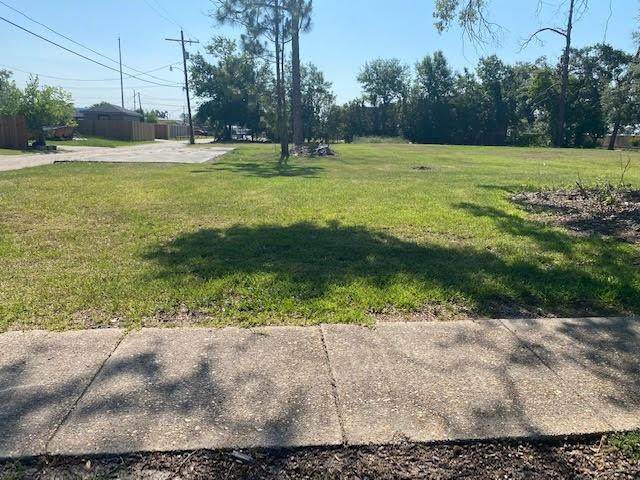 8th Avenue - Photo 1