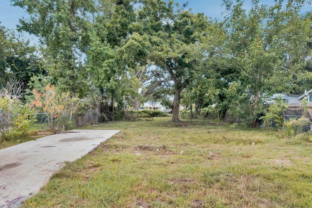 1028 Fall Street - Photo 1
