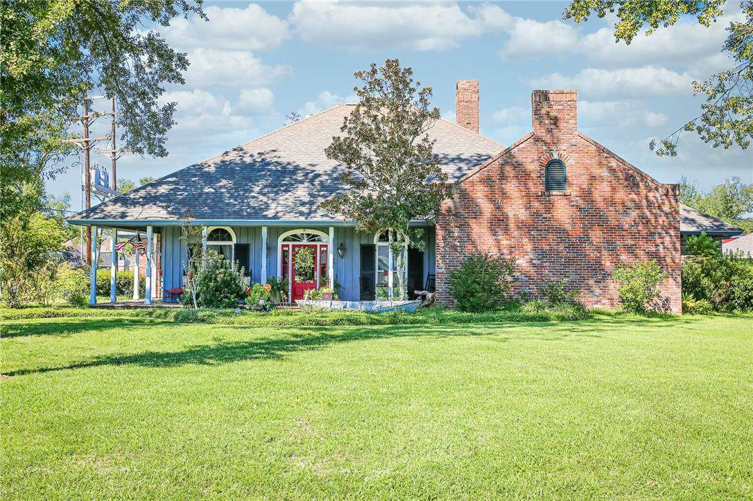 42 Raintree Cove - Photo 1