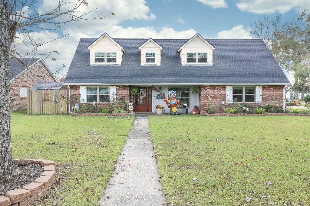 1521 Chateau Circle - Photo 1