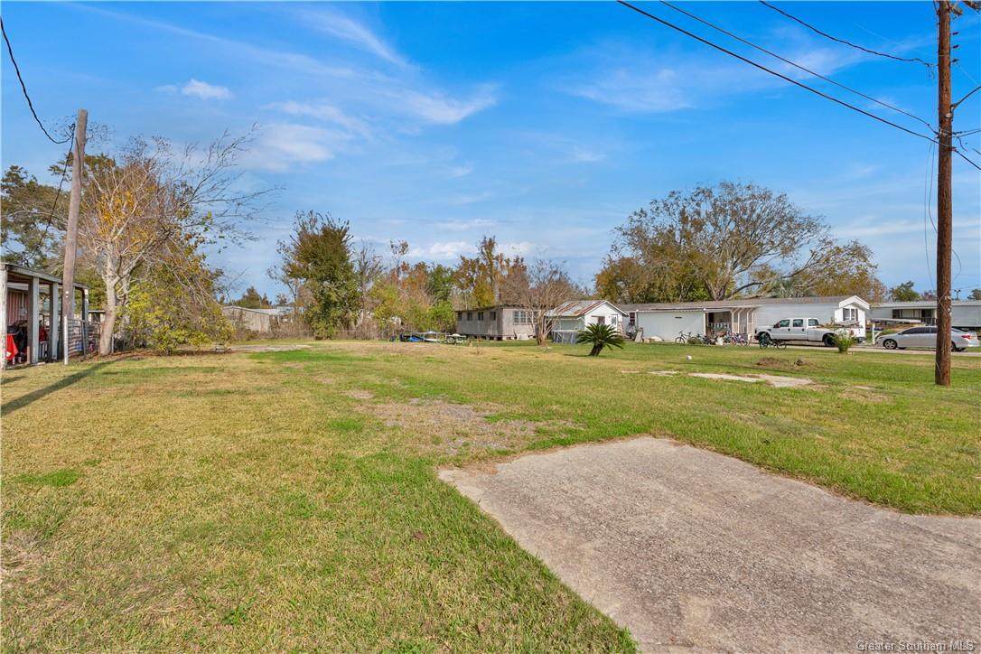 816 Shady Lane - Photo 1
