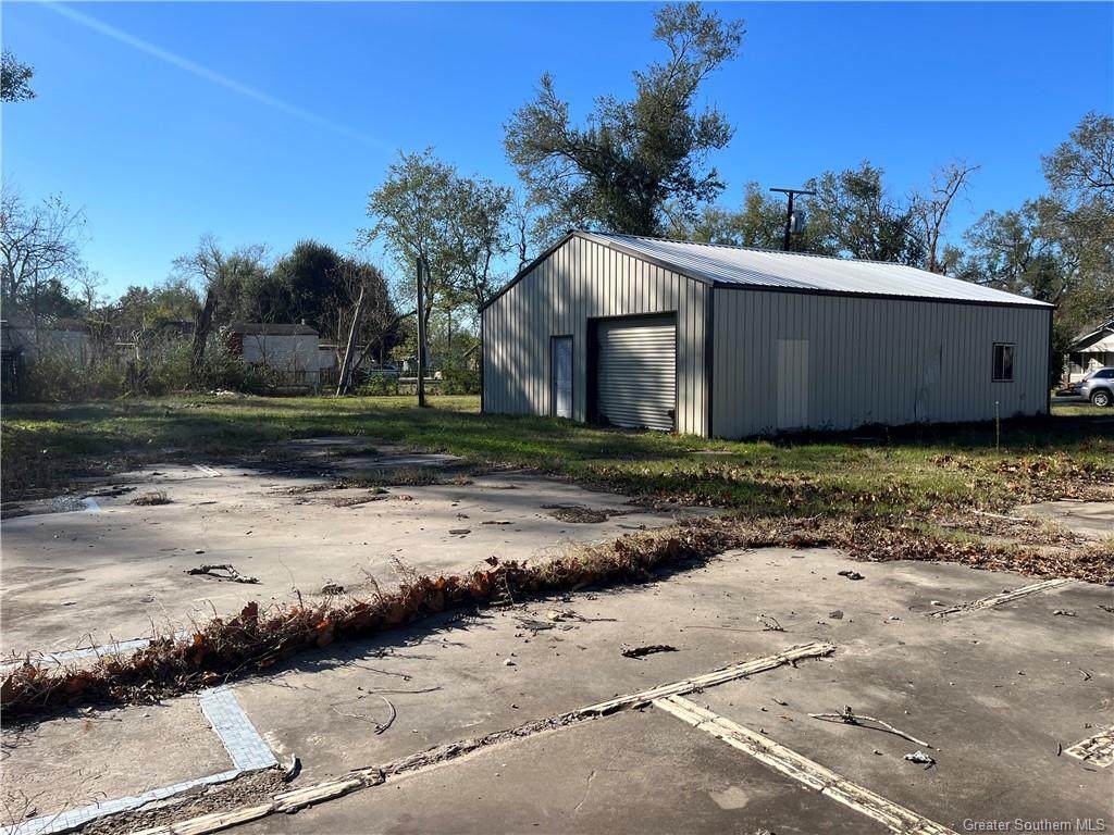 1009 Eddy Street - Photo 1
