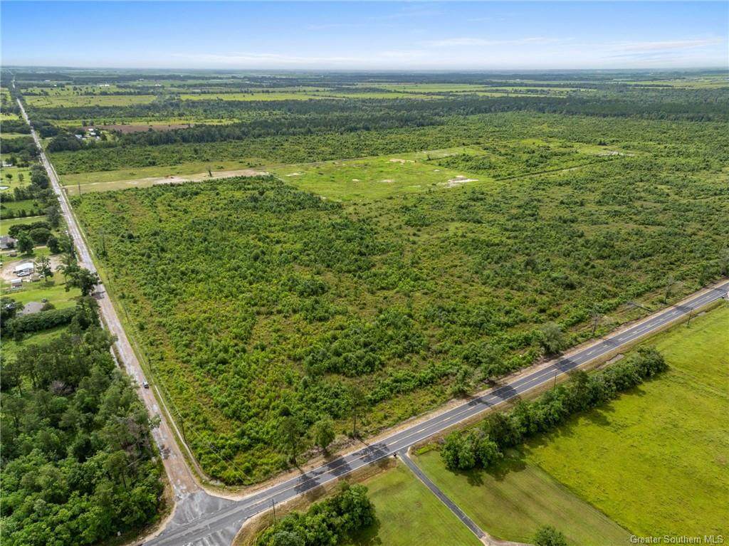 13 Abie Fontenot Road - Photo 1
