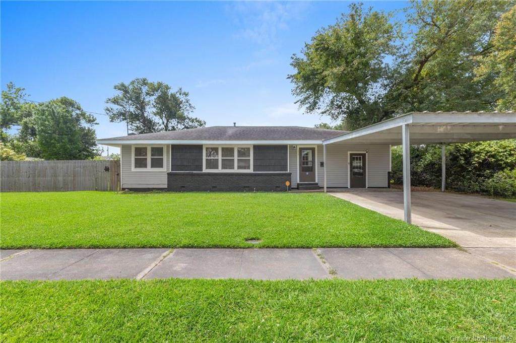 1212 School Street - Photo 1