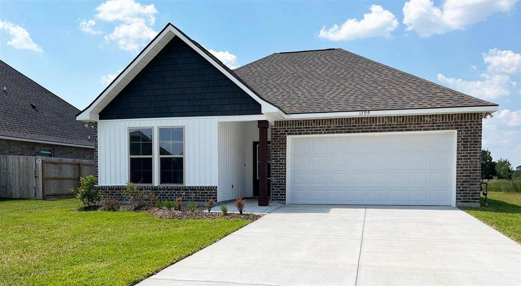 1799 Bowen Road - Photo 1