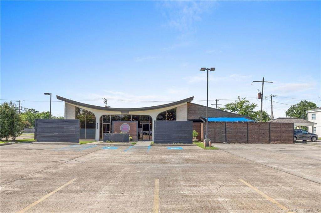 710 Doctor Michael Debakey Drive - Photo 1