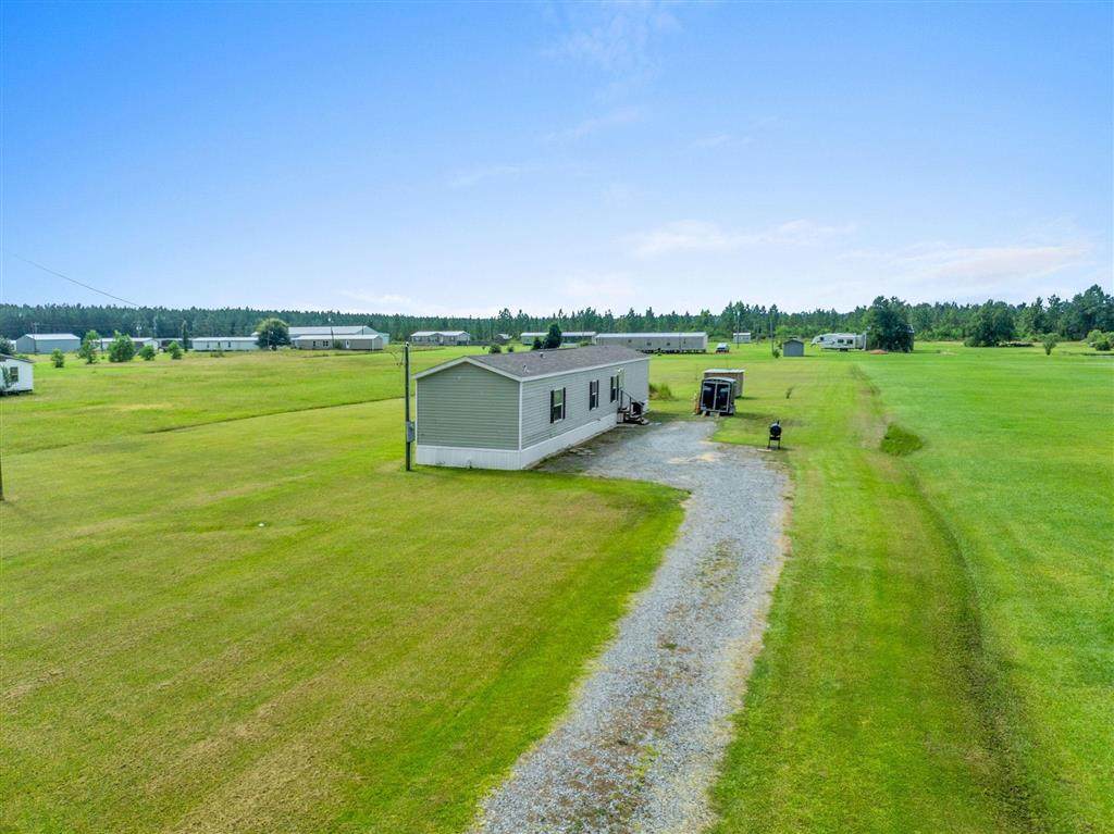 411 Amanda Dr Drive - Photo 1