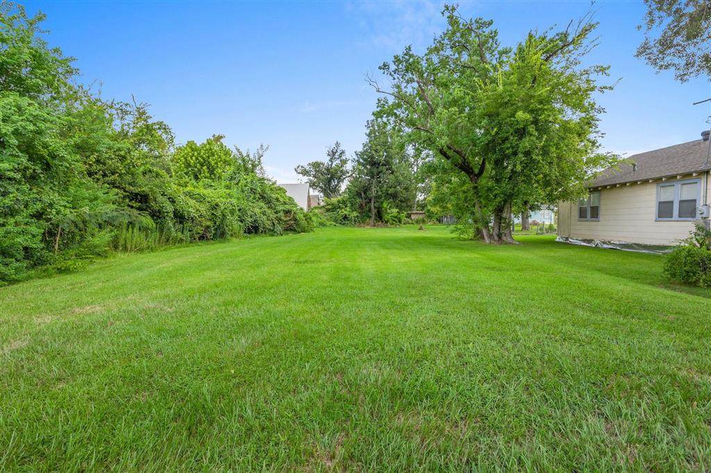 314 18Th St Street - Photo 1