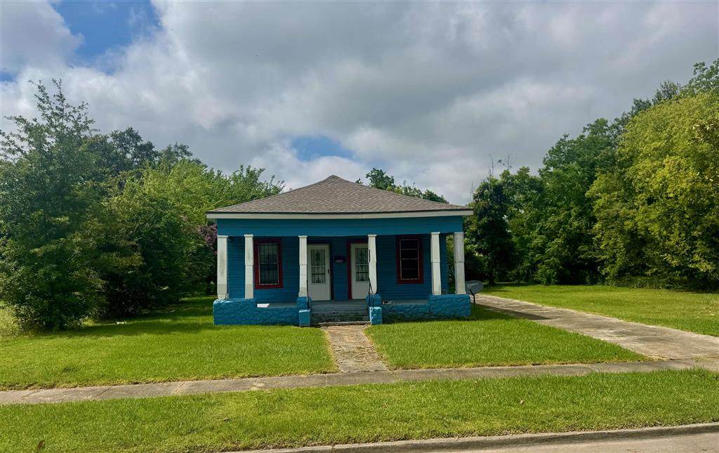 1534 Iowa Street - Photo 1