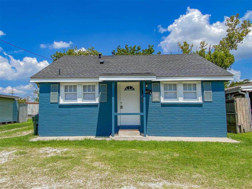 807 Alamo Street - Photo 1