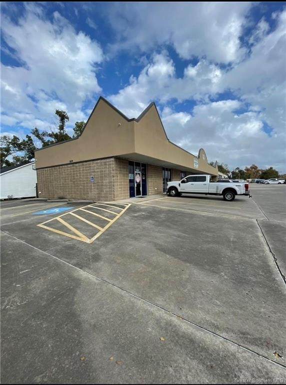 3109 Common Street - Photo 1