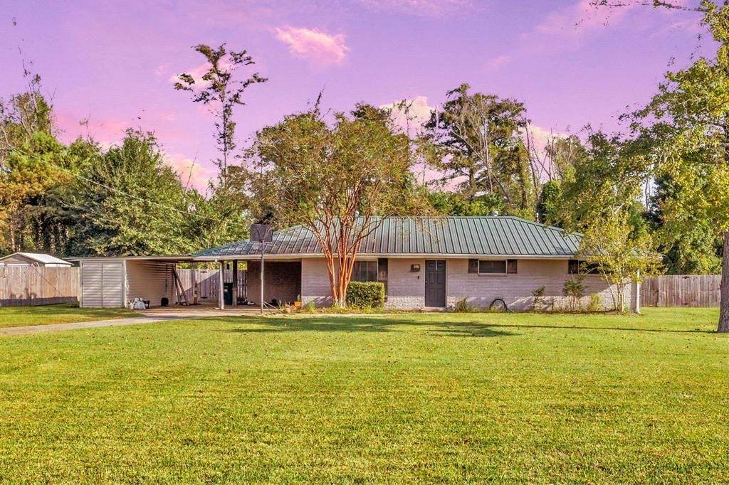 1492 Becky - Photo 1