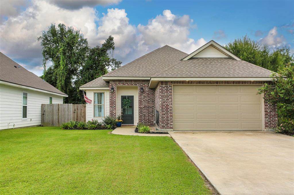 833 Huval Drive - Photo 1