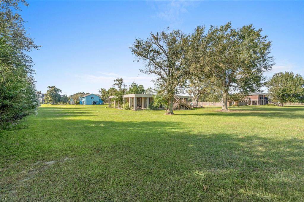 118 Country Lane - Photo 1