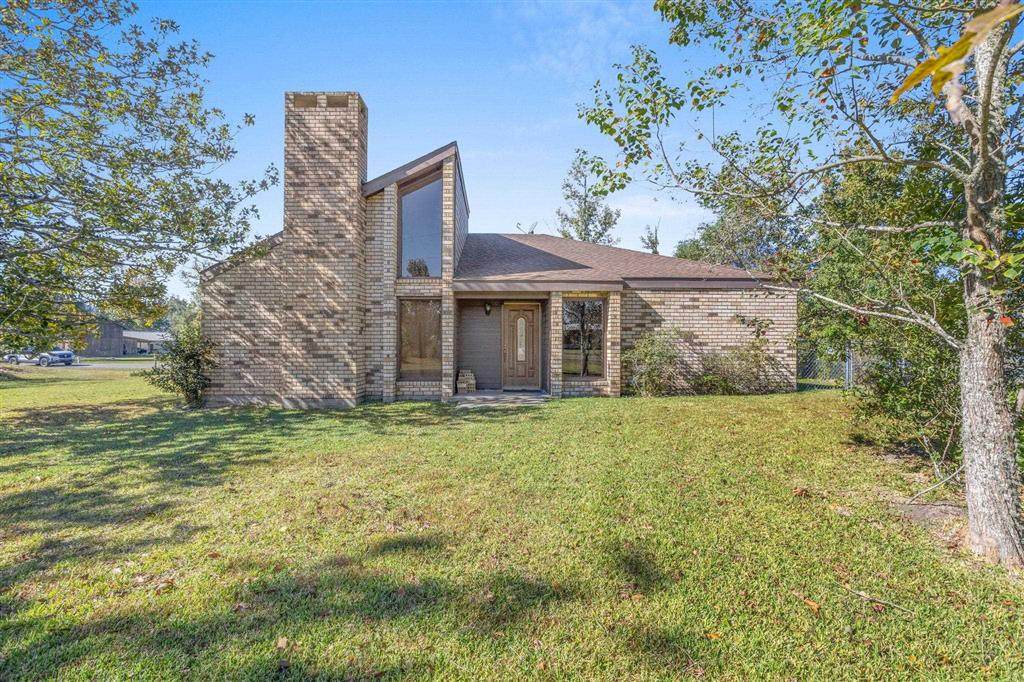 670 Abby Lane - Photo 1