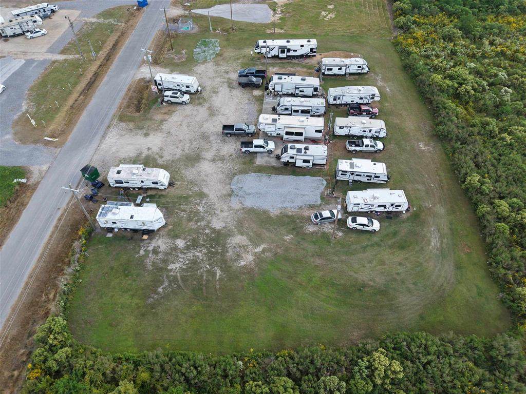 132 Bobbies Lane - Photo 1